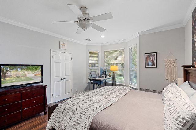 4129 Travis Country CIR, Austin, TX 78735