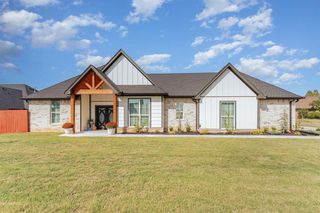 1916 E Industrial Road, Guthrie, OK 73044