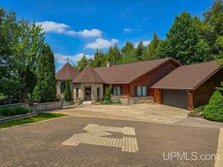 5709 Deep Lake Road, Wetmore, MI 49895