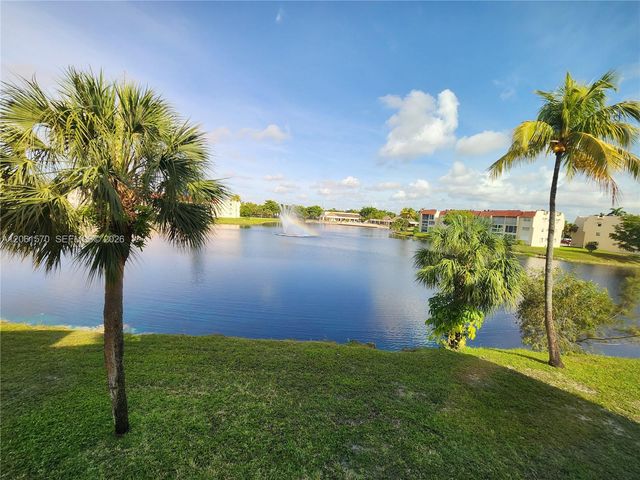 2931 E Sunrise Lakes Drive 205, Sunrise, FL 33322