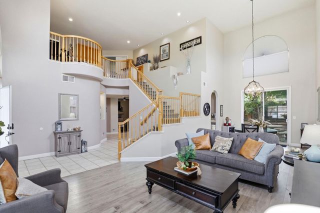 1510 Dovetail Way, Gilroy, CA 95020