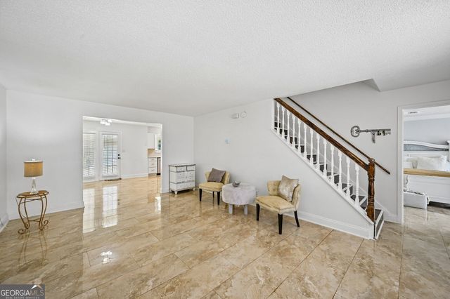 135 Creekview Drive, Newnan, GA 30263
