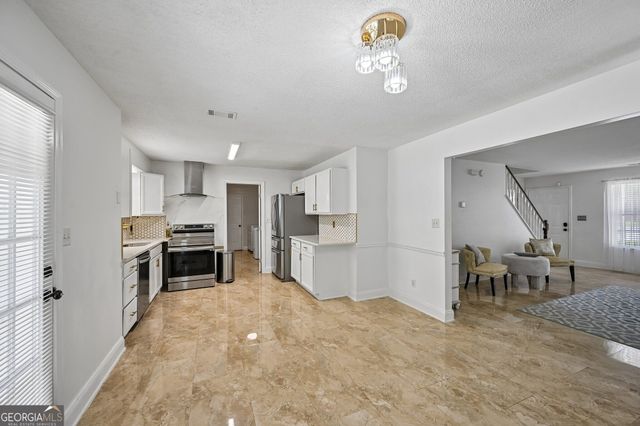 135 Creekview Drive, Newnan, GA 30263