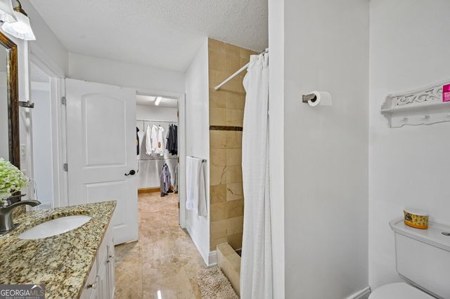 135 Creekview Drive, Newnan, GA 30263