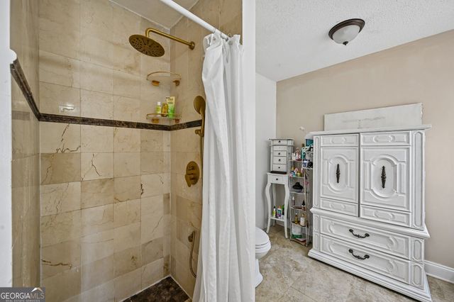 135 Creekview Drive, Newnan, GA 30263
