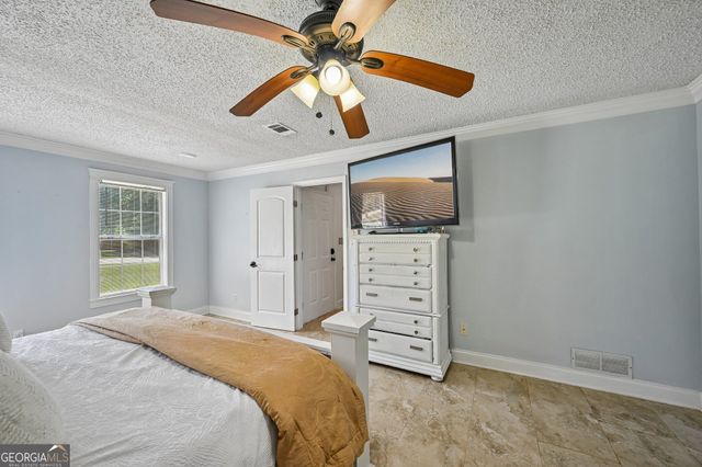 135 Creekview Drive, Newnan, GA 30263