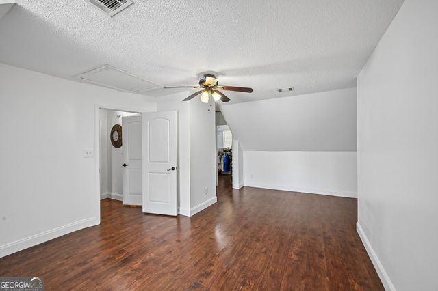 135 Creekview Drive, Newnan, GA 30263