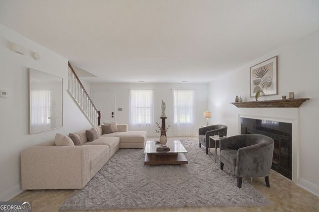 135 Creekview Drive, Newnan, GA 30263