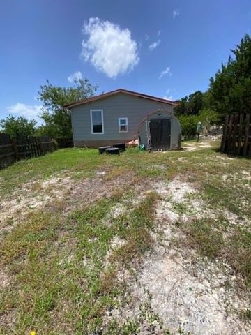 112 Serenity Lane, Kerrville, TX 78028