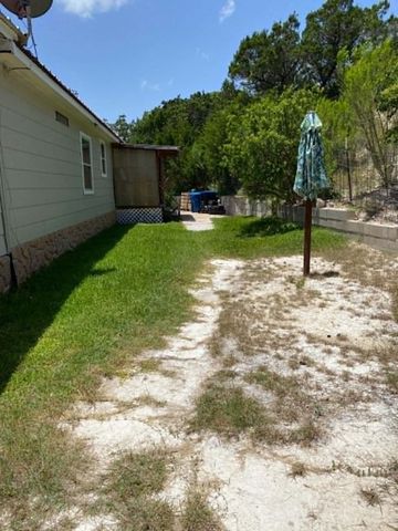 112 Serenity Lane, Kerrville, TX 78028