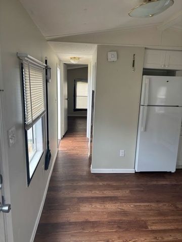 557 Southwest Cutoff 109, Worcester, MA 01607