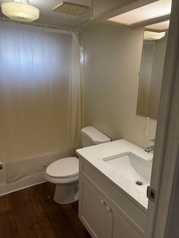 557 Southwest Cutoff 109, Worcester, MA 01607