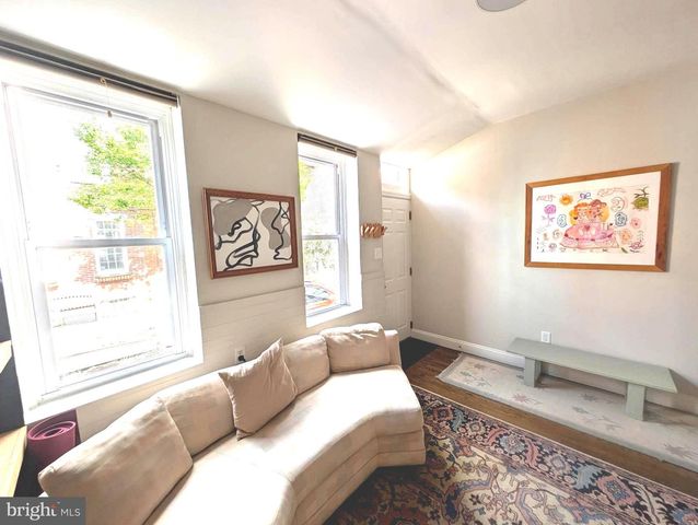 865 N BAMBREY ST, Philadelphia, PA 19130