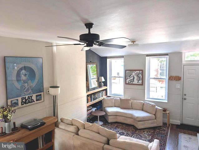 865 N BAMBREY ST, Philadelphia, PA 19130