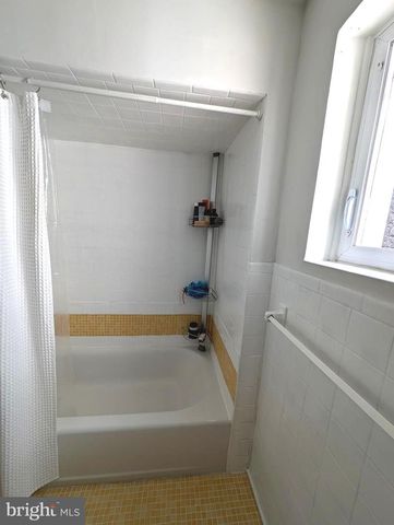 865 N BAMBREY ST, Philadelphia, PA 19130