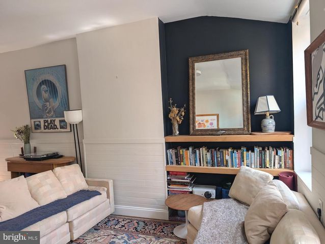 865 N BAMBREY ST, Philadelphia, PA 19130