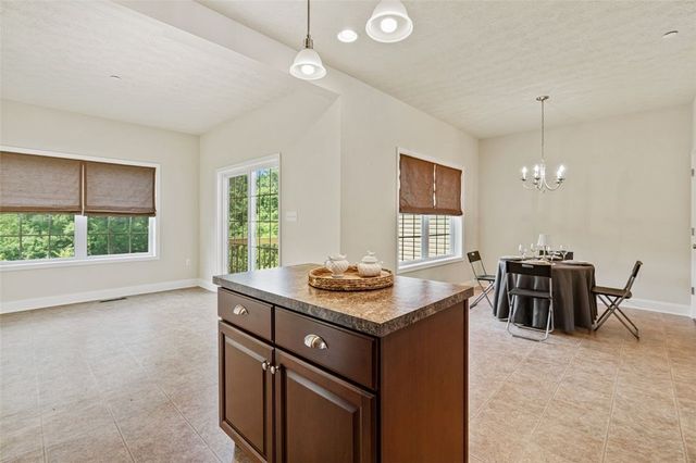 685 Freedom Drive, Collier Twp, PA 15106