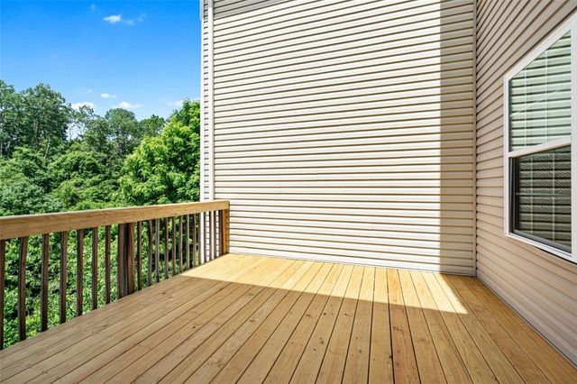 685 Freedom Drive, Collier Twp, PA 15106