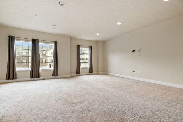 685 Freedom Drive, Collier Twp, PA 15106
