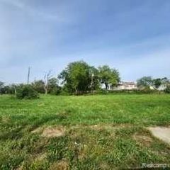 26165 W Outer Drive, Detroit, MI 48217