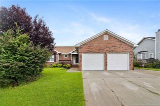 4213 Buckhurst Drive, Hope Mills, NC 28348