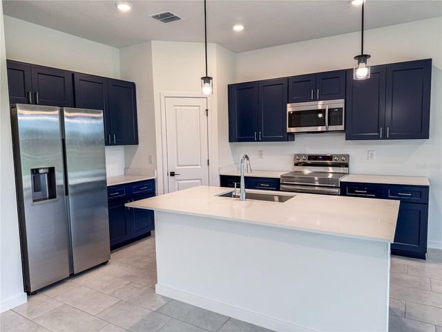 4521 NW 37TH STREET ROAD, Ocala, FL 34482