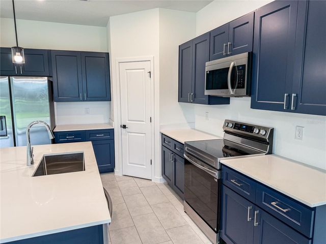4521 NW 37TH STREET ROAD, Ocala, FL 34482