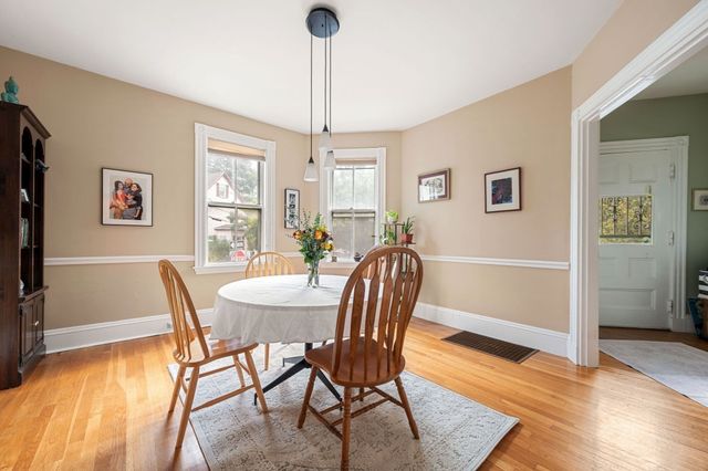 46 Sycamore St, Boston, MA 02131