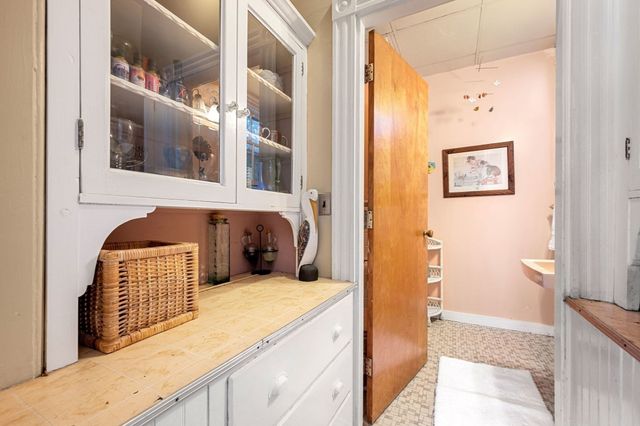 46 Sycamore St, Boston, MA 02131