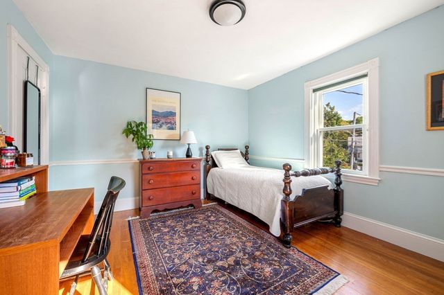 46 Sycamore St, Boston, MA 02131