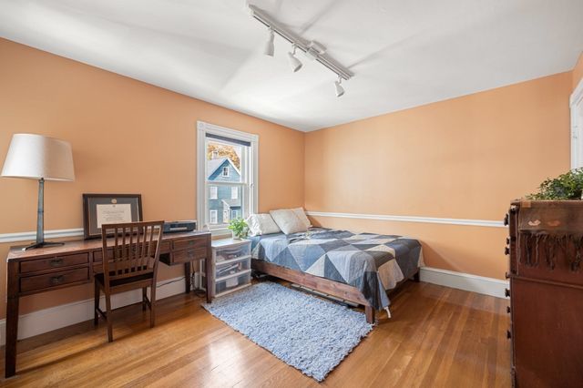 46 Sycamore St, Boston, MA 02131
