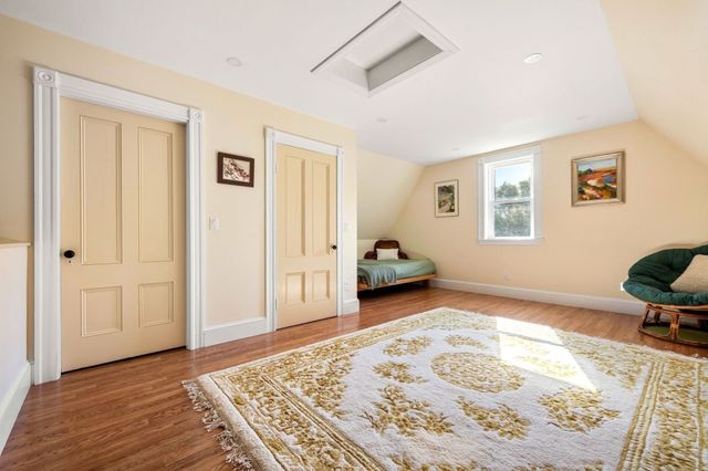 46 Sycamore St, Boston, MA 02131
