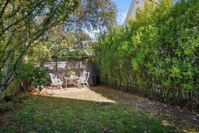 46 Sycamore St, Boston, MA 02131
