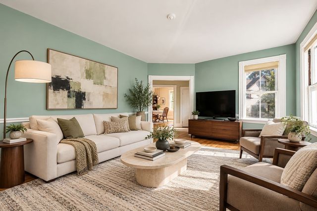 46 Sycamore St, Boston, MA 02131
