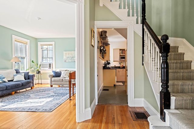 46 Sycamore St, Boston, MA 02131