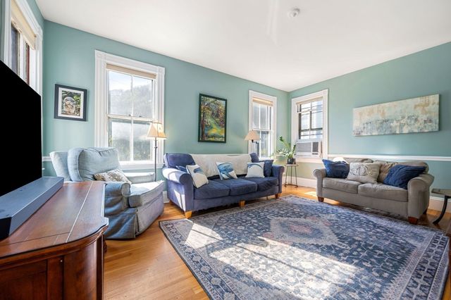 46 Sycamore St, Boston, MA 02131