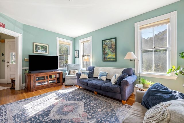 46 Sycamore St, Boston, MA 02131