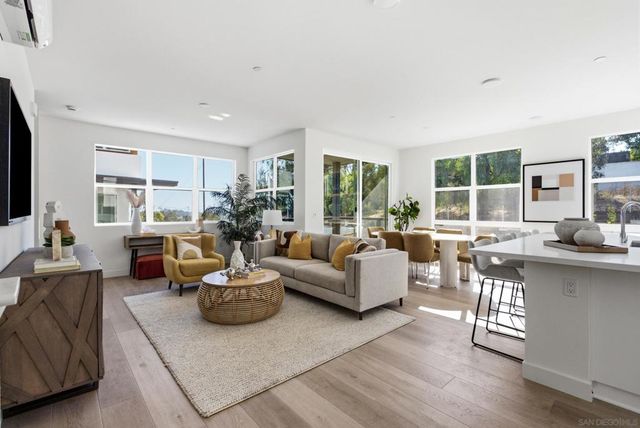 1001 32nd St 4, San Diego, CA 92102