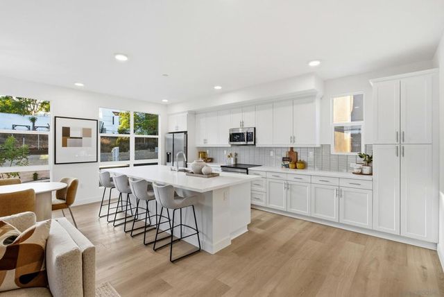 1001 32nd St 4, San Diego, CA 92102