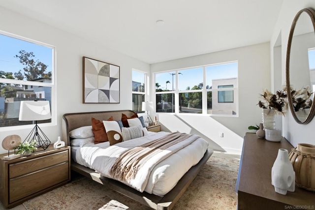 1001 32nd St 4, San Diego, CA 92102