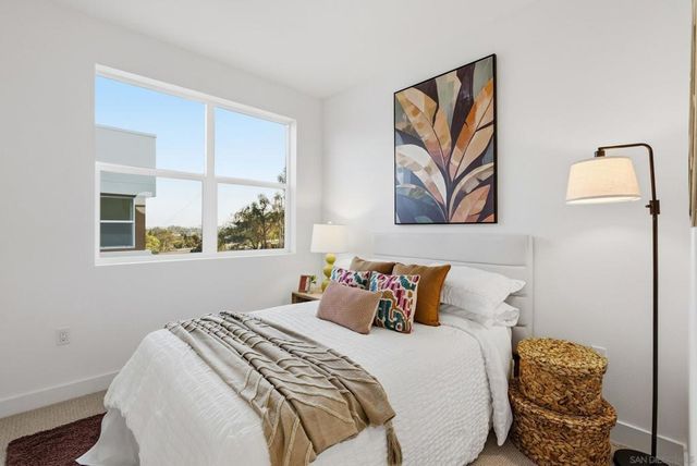 1001 32nd St 4, San Diego, CA 92102