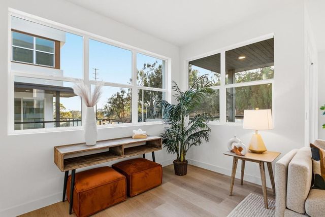 1001 32nd St 4, San Diego, CA 92102