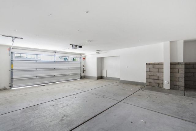 1001 32nd St 4, San Diego, CA 92102