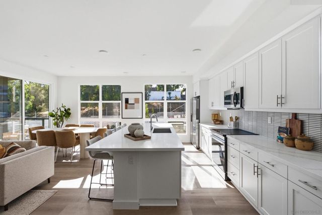 1001 32nd St 4, San Diego, CA 92102