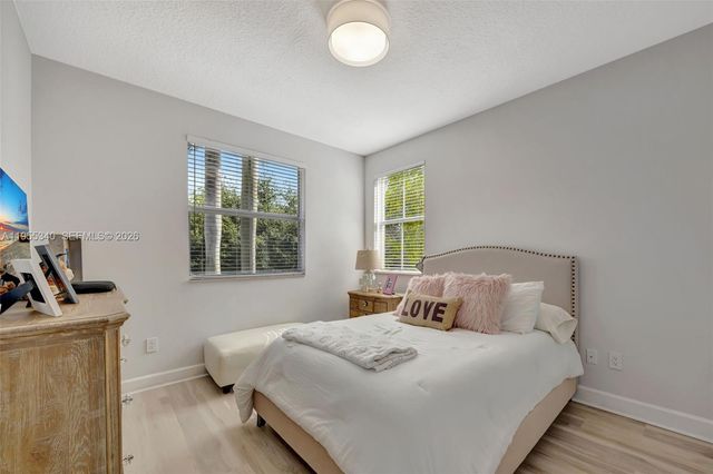 7588 SW 102nd St 203, Pinecrest, FL 33156