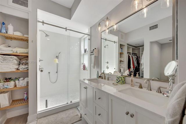 7588 SW 102nd St 203, Pinecrest, FL 33156