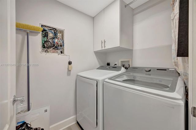 7588 SW 102nd St 203, Pinecrest, FL 33156