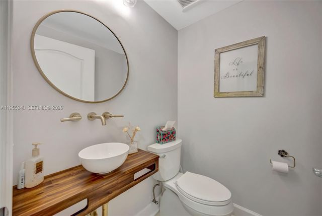 7588 SW 102nd St 203, Pinecrest, FL 33156