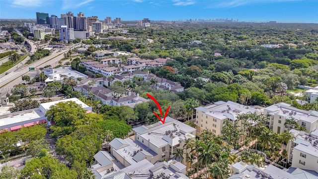 7588 SW 102nd St 203, Pinecrest, FL 33156