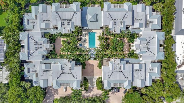 7588 SW 102nd St 203, Pinecrest, FL 33156